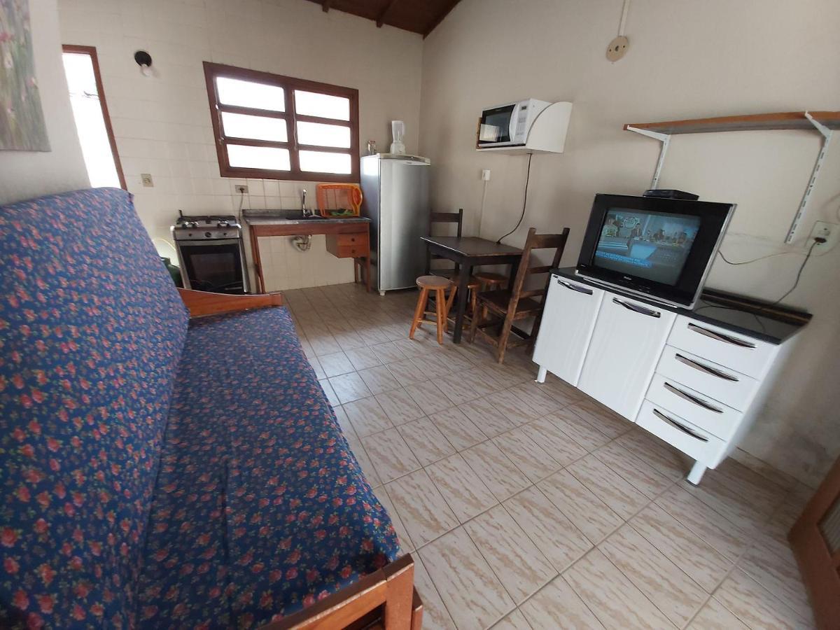 Chalet 0006.01 - Maranduba - Chale - 1 Dorm - 5 Pess - 3 Quadras Do Mar - Piscina Coletiva - Wifi